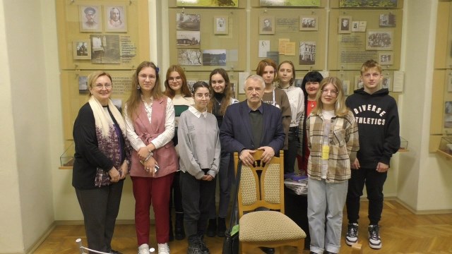 Кастрычніцкі майстар-клас для юных пісьменнікаў