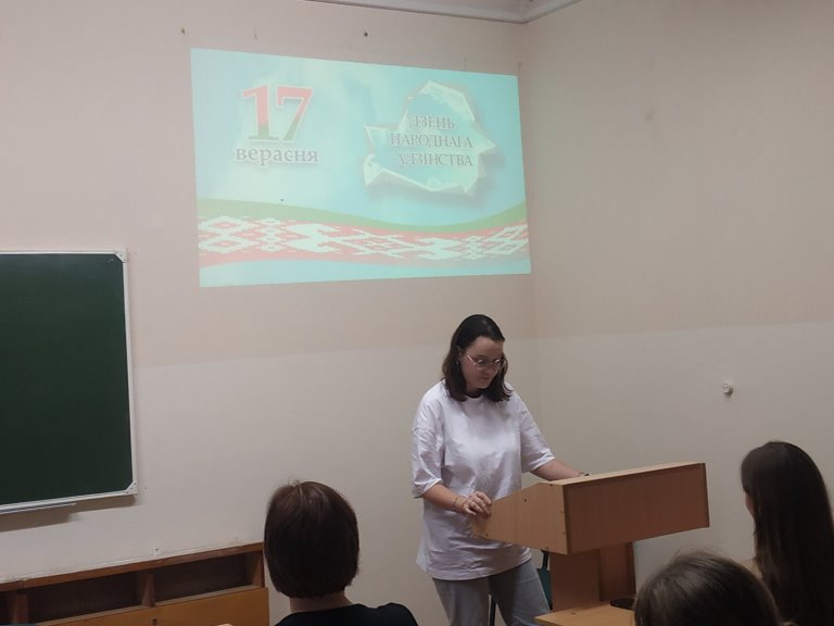 Kruglyj stol V edinstve i nezavisimosti sila moej strany 3