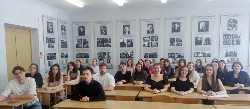 КРУГЛЫЙ СТОЛ «РОЛЬ ПЕДАГОГИЧЕСКОЙ ПРАКТИКИ  В ПРОФЕССИОНАЛЬНОЙ ПОДГОТОВКЕ СТУДЕНТОВ-ФИЛОЛОГОВ»
