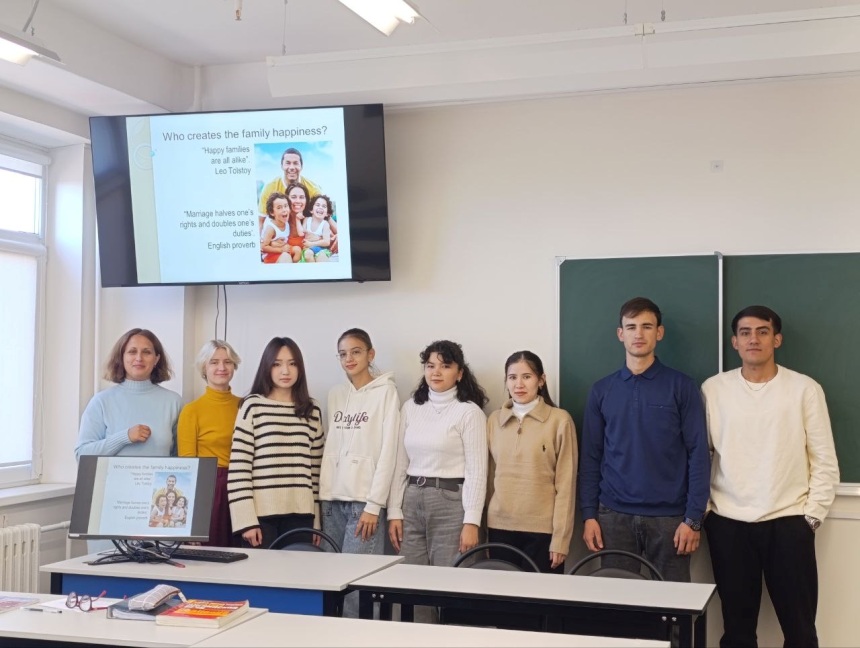 От поколения к поколению: конкурс «Семейное дерево»