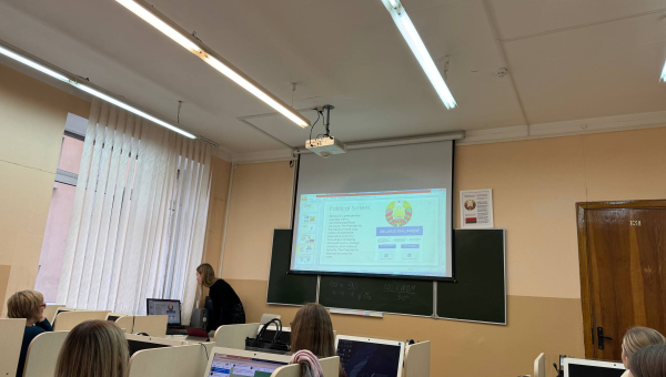 Круглы стол на тэму "Рэспубліка Беларусь у сусветным кантэксце"