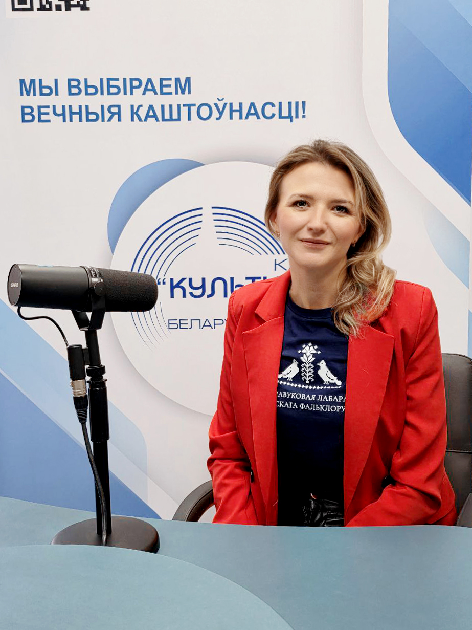 НА «ХВАЛІ» ФАЛЬКЛОРУ