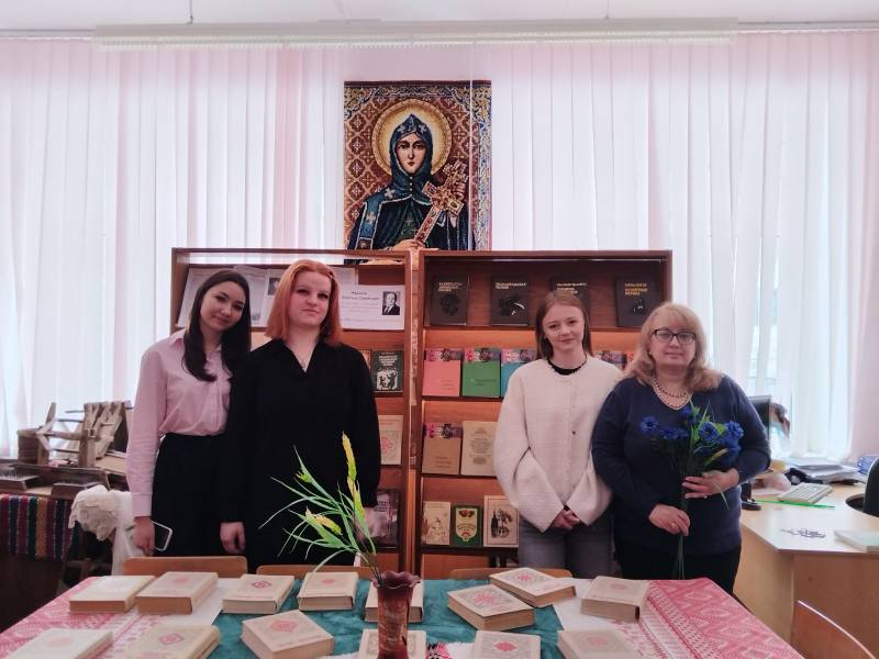 Кніжная выстава да 100-годдзя беларускага фалькларыста Анатоля Сямёнавіча Фядосіка