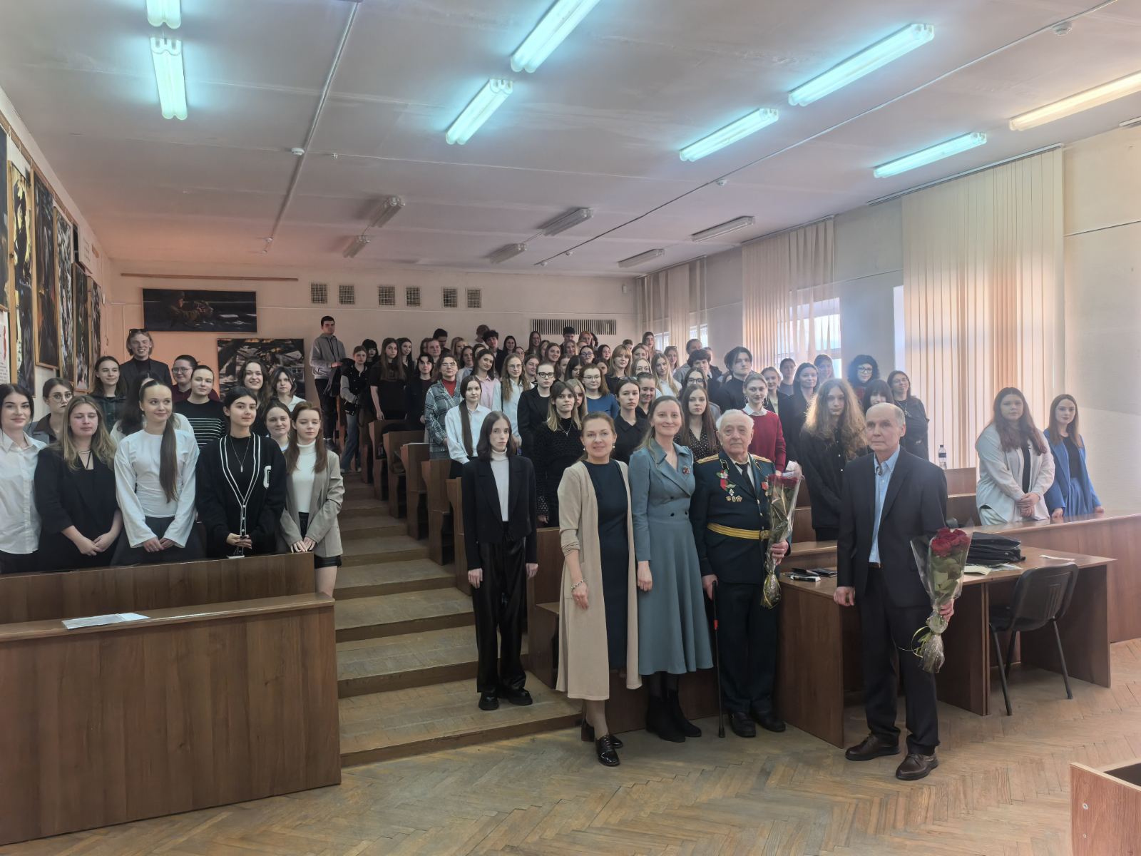 «ЗДРАВИЯ ЖЕЛАЕМ, ТОВАРИЩ ПОЛКОВНИК!» ВСТРЕЧА ПОКОЛЕНИЙ НА ФИЛОЛОГИЧЕСКОМ ФАКУЛЬТЕТЕ