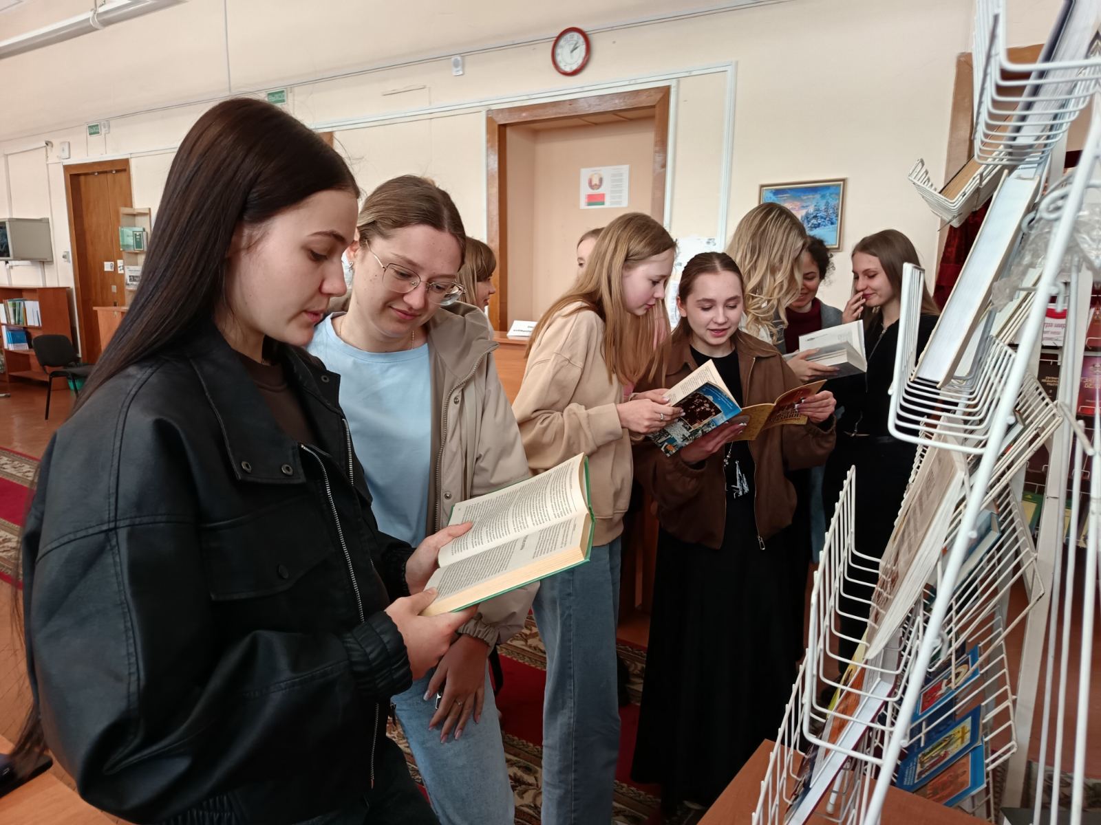 Наведванне выстаўкі «Духоўная кніга: сямейныя каштоўнасці ў хрысціянскай літаратуры»