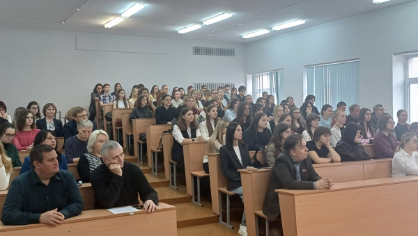 Сустрэча І.А. Марзалюка з першакурснікамі філалагічнага факультэта: дыялог пра гісторыю і адзінства