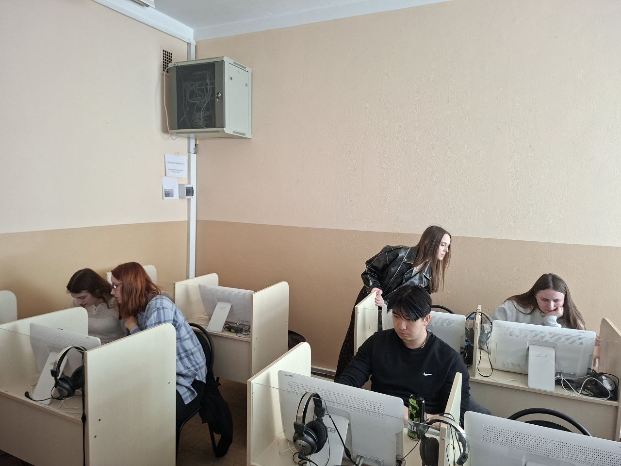 ph180320261827398409382897.jpg