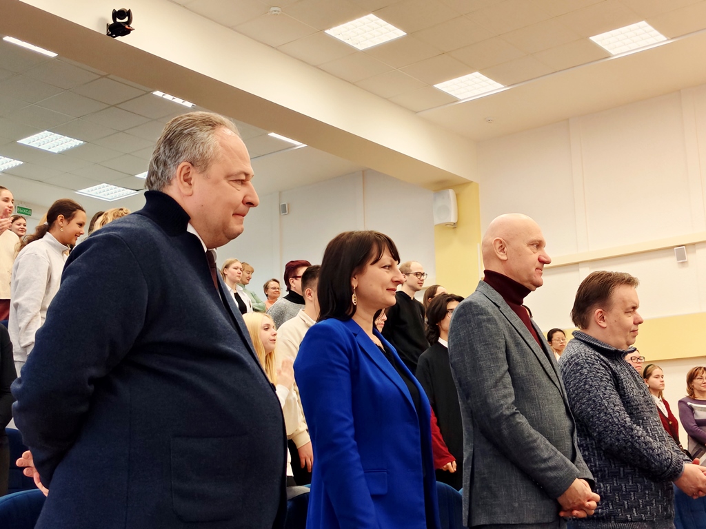 В_середине-разместить__копия.jpg